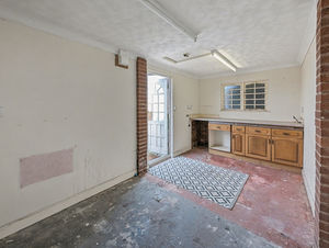 Photo 15- click for photo gallery